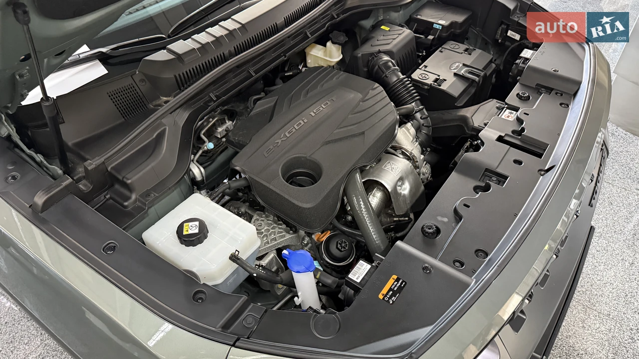 KG Mobility-33