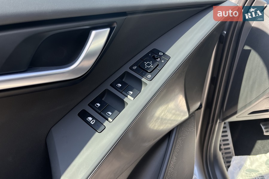 Kia Niro - фото 21
