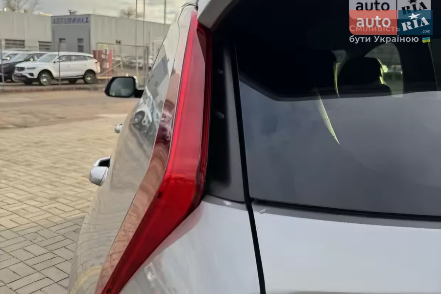 Kia Niro - фото 12