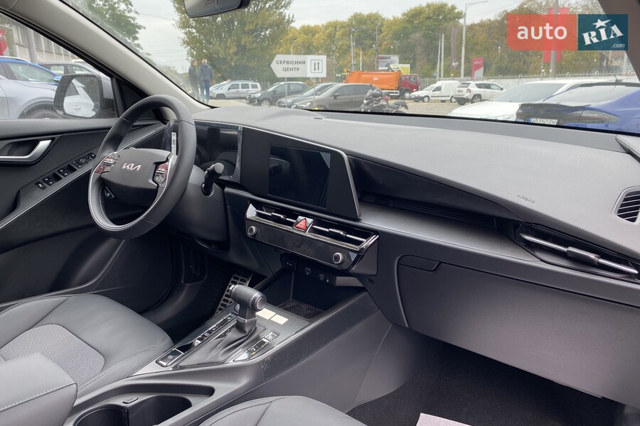 Kia Niro - фото 12