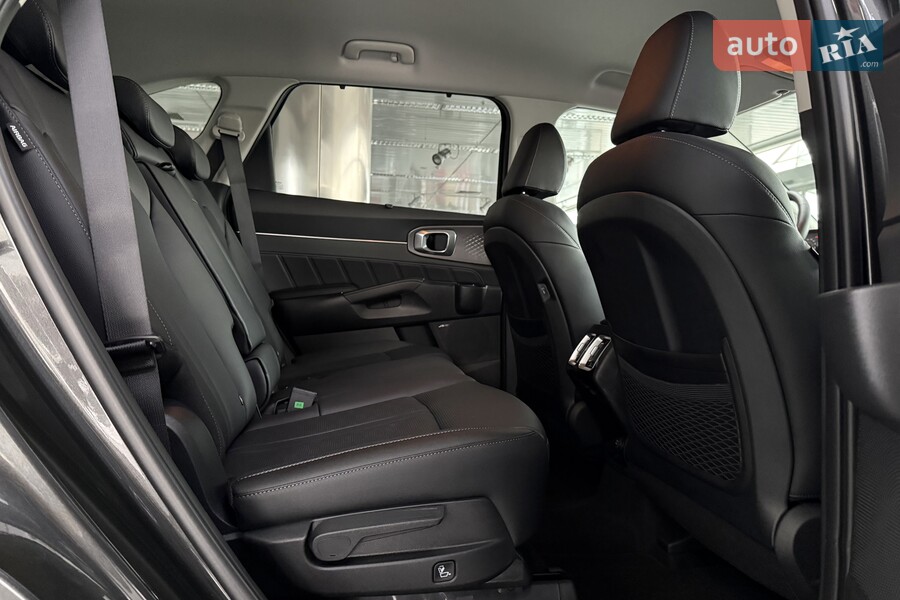 Kia Sorento - фото 18