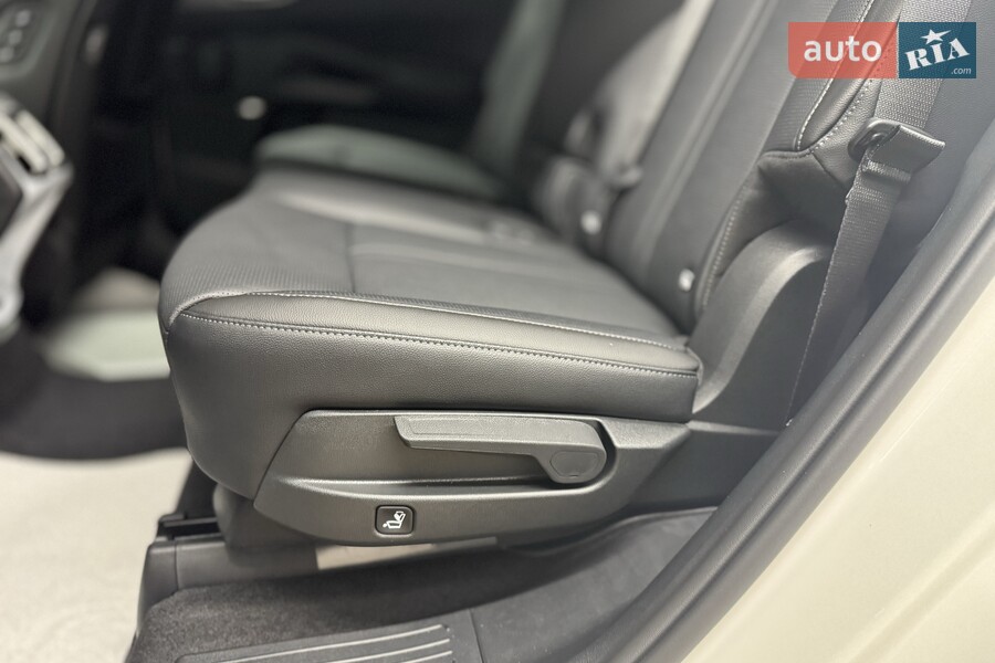 Kia Sorento - фото 24