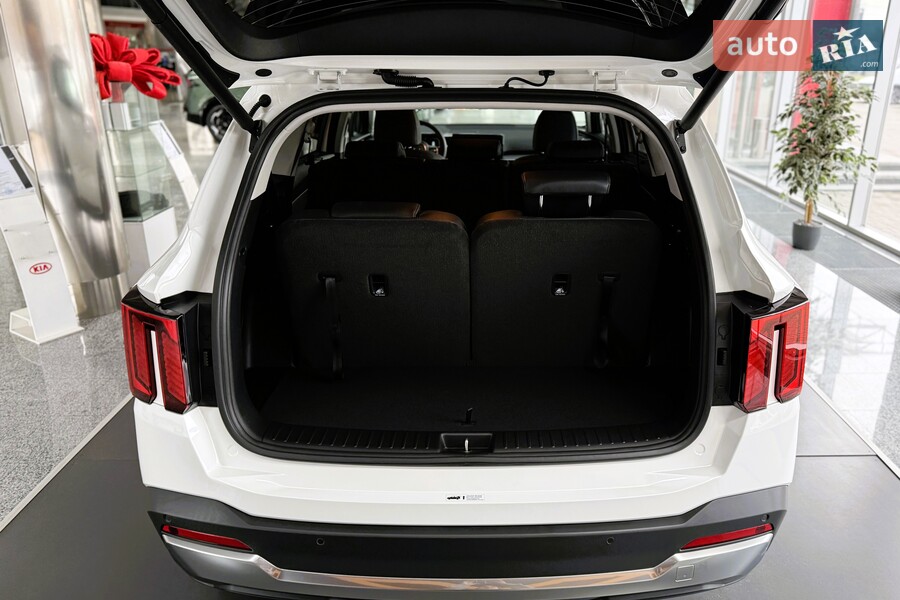Kia Sorento - фото 11