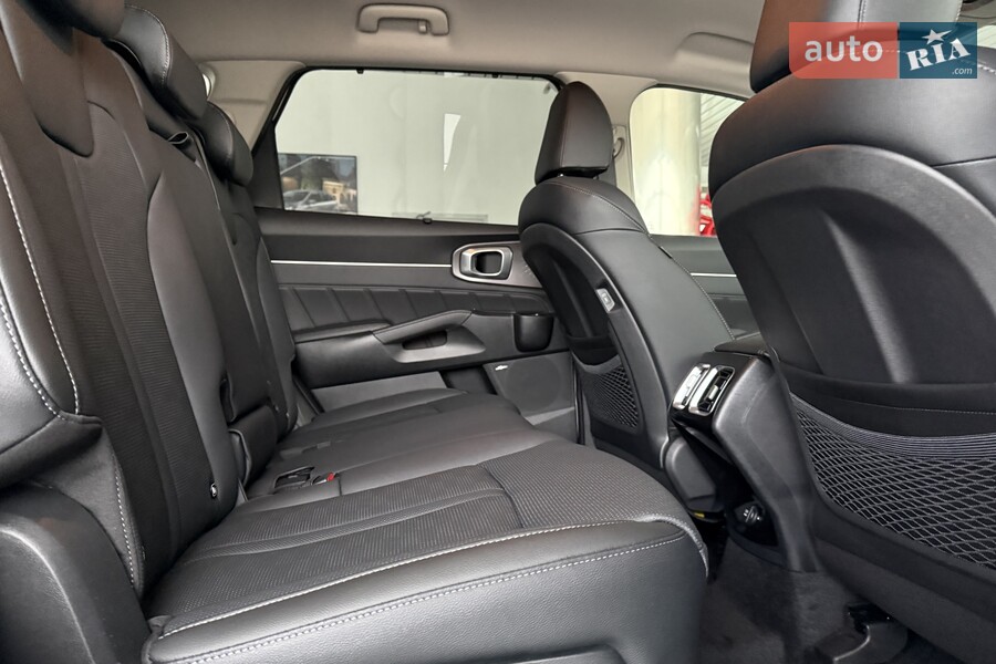 Kia Sorento - фото 22