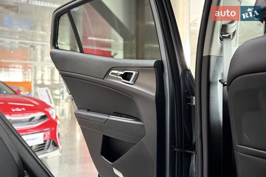 Kia Sportage - фото 14