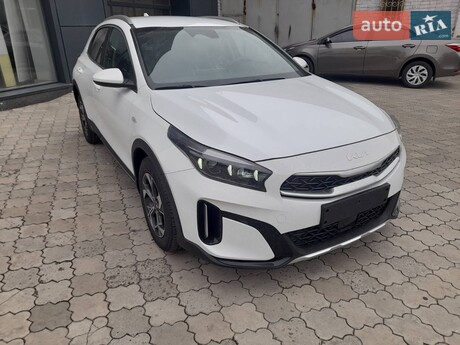 Kia XCeed 2025