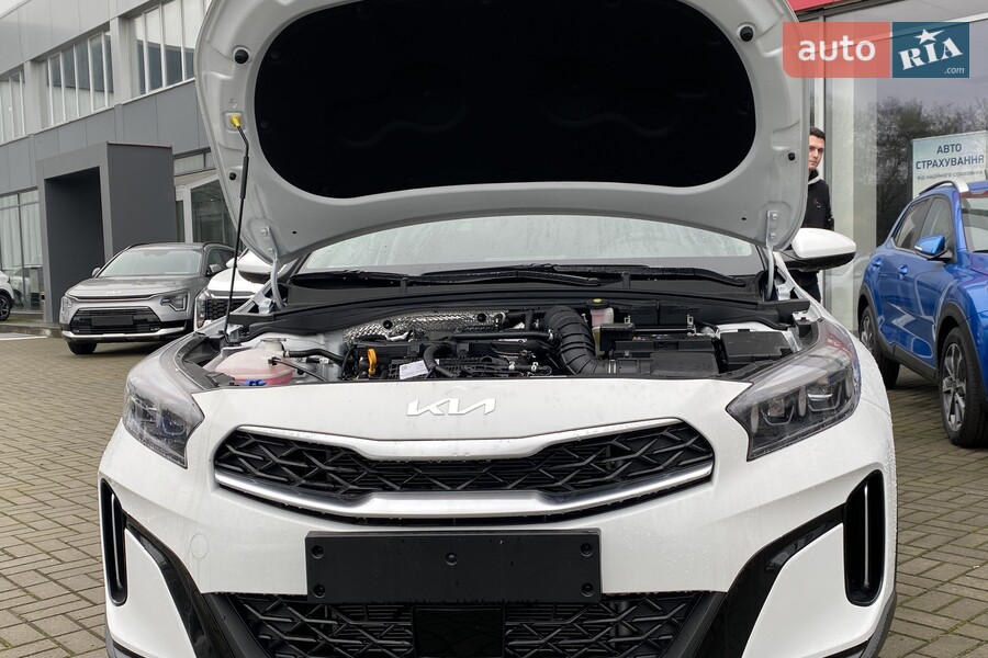 Kia XCeed - фото 24