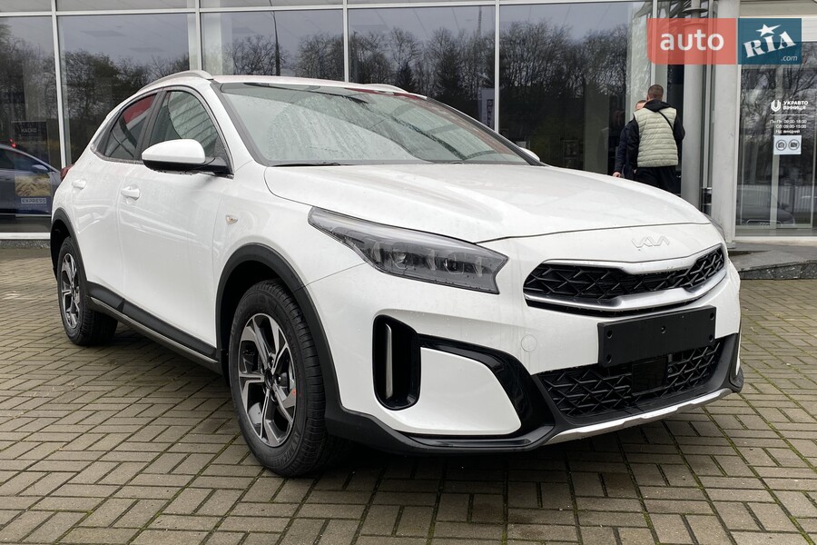 Kia XCeed - фото 3