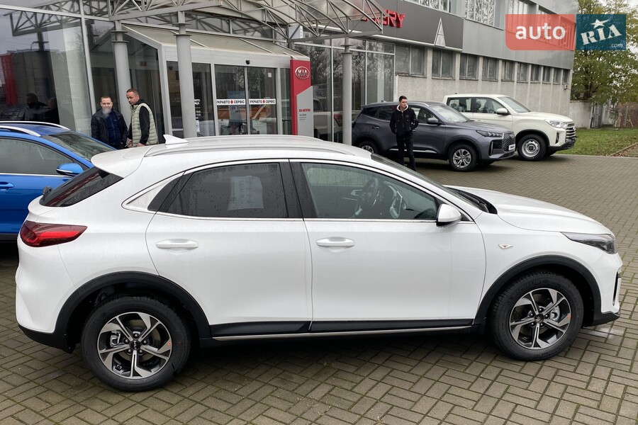 Kia XCeed - фото 4
