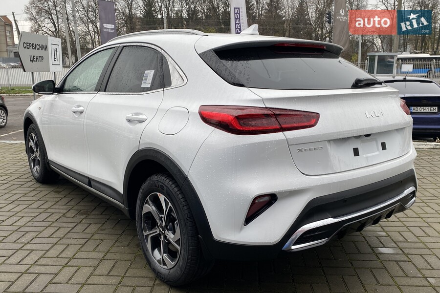 Kia XCeed - фото 8