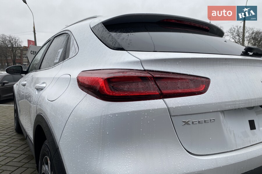 Kia XCeed - фото 10