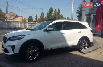 Kia Sorento 2.2D АT (200 л.с.) 4x4 7s 2018 Kia Sorento 2.2D АT (200 л.с.) 4x4 7s 2018