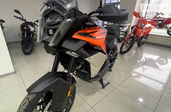 KTM 1390 Super Adventure S EVO 2026 Base