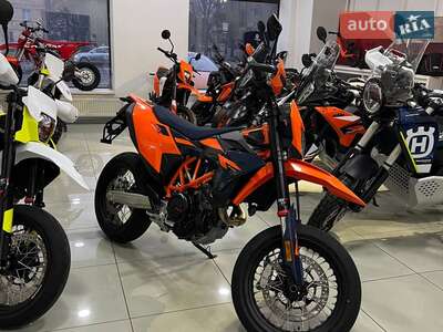 KTM 690 SMC R 2026 Base