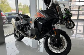 KTM Adventure 2022 Base