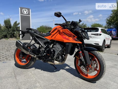 KTM Duke 990 2024