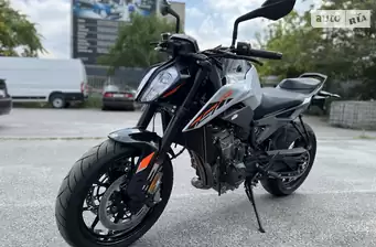 KTM Duke