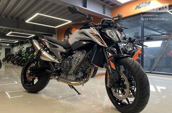 KTM Duke 790 2024