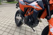 KTM SMC Base