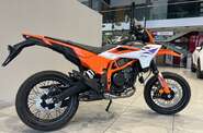 KTM SMC Base