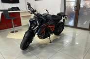 KTM Super Duke 1390 R EVO Base