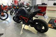 KTM Super Duke 1390 R EVO Base