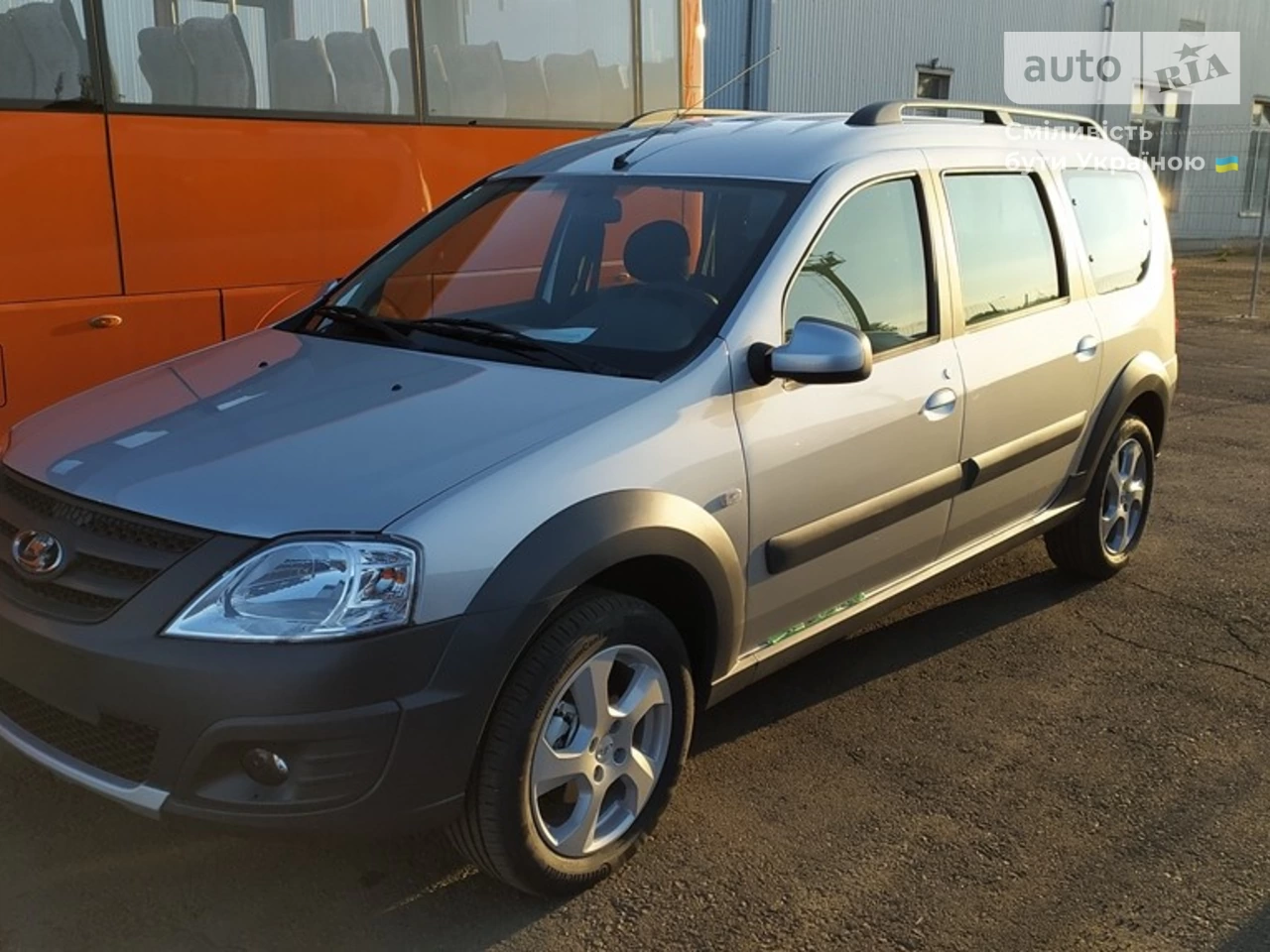 Lada Largus Luxe X00/TX0/XT1