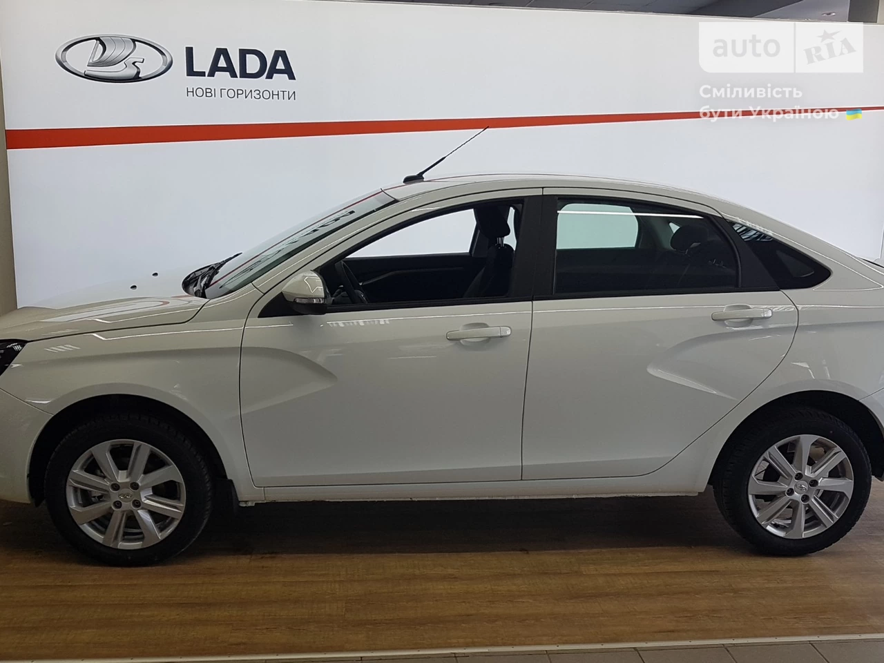 Lada Vesta Luxe T04/C2