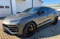 Lamborghini Urus Base