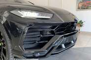 Lamborghini Urus Base