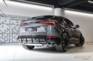 Lamborghini Urus Base