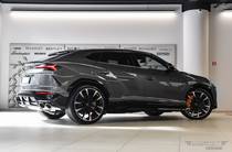 Lamborghini Urus Base