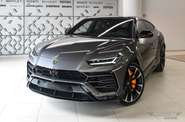 Lamborghini Urus Base