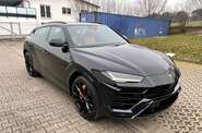 Lamborghini Urus Base
