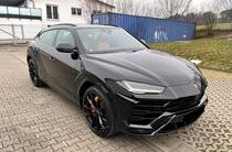 Lamborghini Urus Base