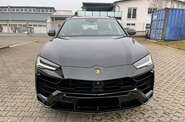 Lamborghini Urus Base