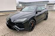 Lamborghini Urus Base