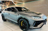 Lamborghini Urus Base