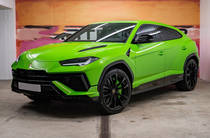 Lamborghini Urus Base