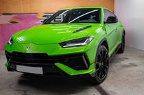 Lamborghini Urus Base