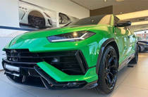 Lamborghini Urus Base