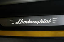 Lamborghini Urus Base