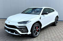 Lamborghini Urus Base