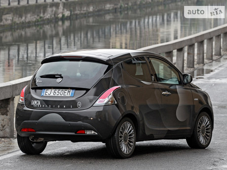 Lancia Ypsilon 2012