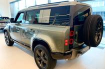 Land Rover Defender X-Dynamic SE