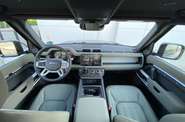 Land Rover Defender SE