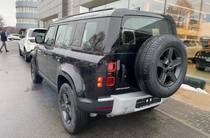 Land Rover Defender Base