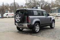 Land Rover Defender SE