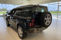 Land Rover Defender X-Dynamic SE