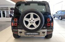 Land Rover Defender X-Dynamic SE